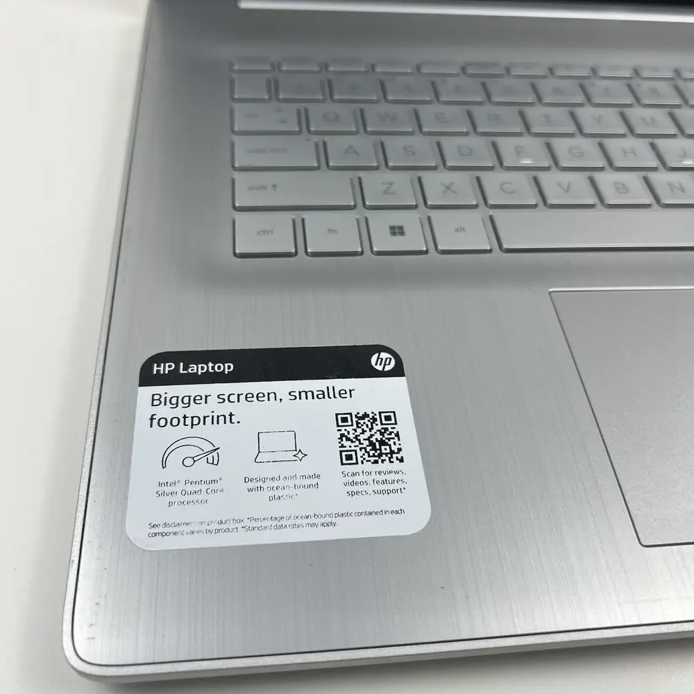 HP 17-cn0030nr 17in Laptop Intel N5030 4gb MEM 256gb SSD Win11 with Charger - Picture 8 of 9